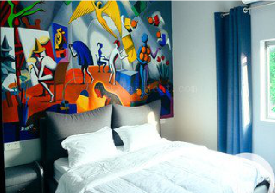 通江对于酒店的墙体彩绘而言更注重哪些方面？